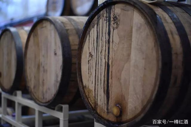 一瓶红酒的酿成融合了多少人的心血？